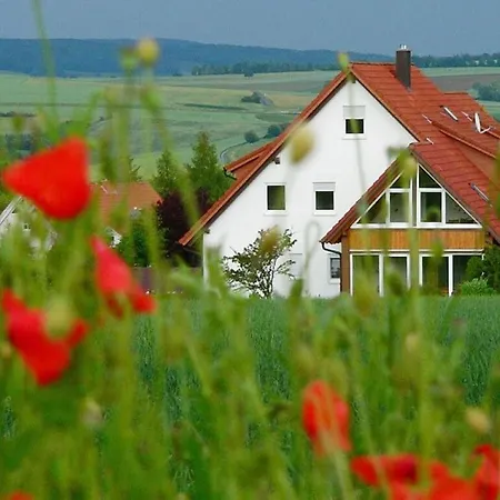 בית נופש Am Turm Modern Retreat מלריכשטאדט